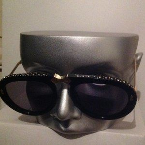 Foldable Switch Babe Shaded